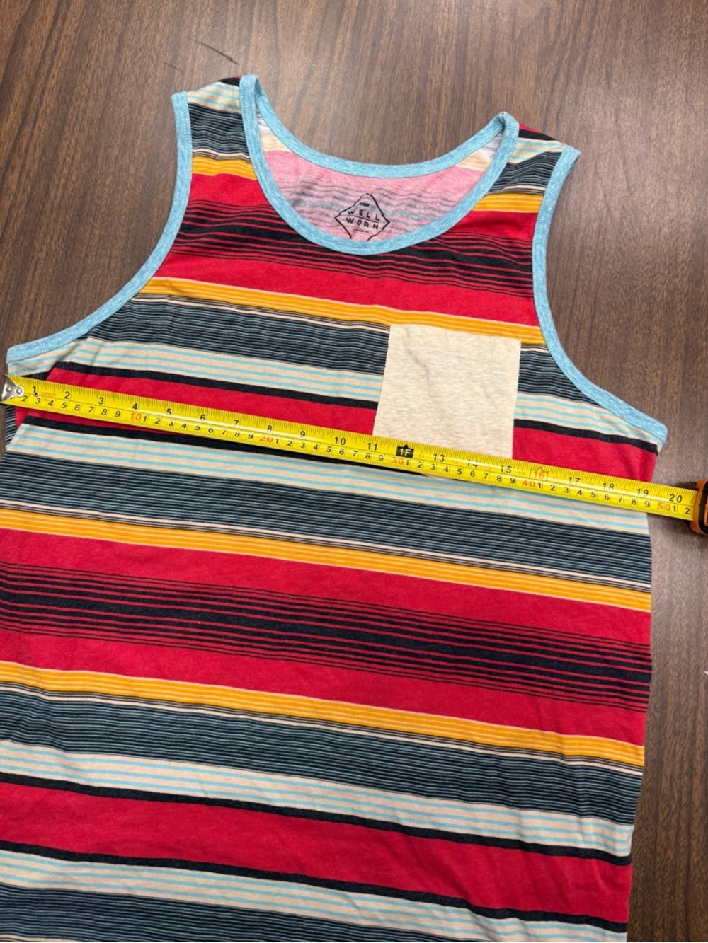 Striped Red & Multi-Color Surf Beach Tank Top with Pocket Size Large 🏖️ - Picture 3 of 5